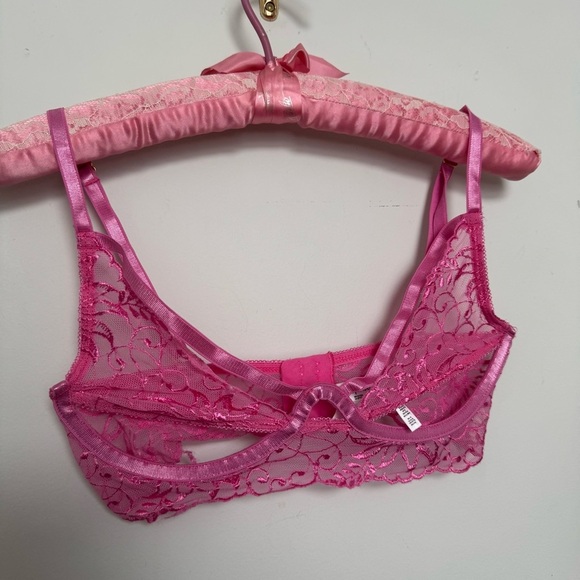 NWOT Lace Pink Bralette strappy S - Picture 3 of 6